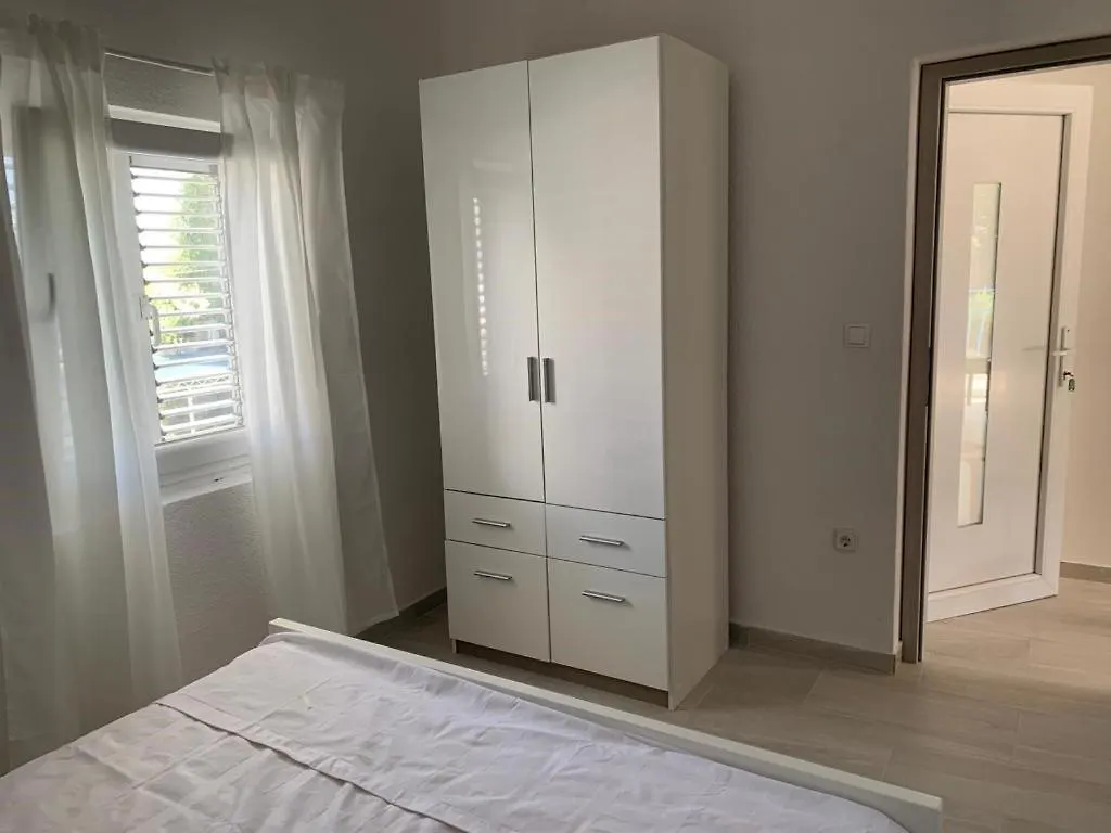 Seaside Apartment Padre Bibinje